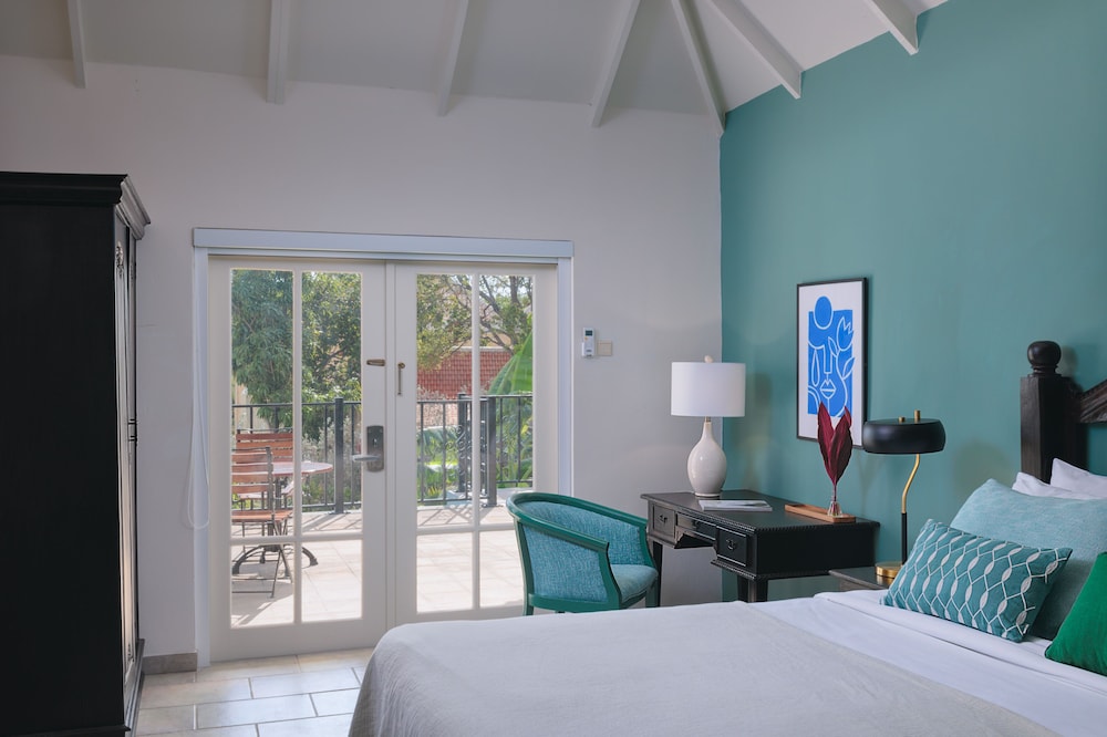 King Room Bay View - Photo 3