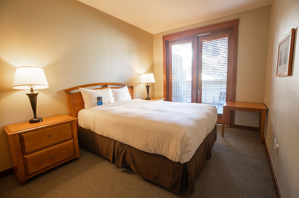 Condo, 2 Bedrooms