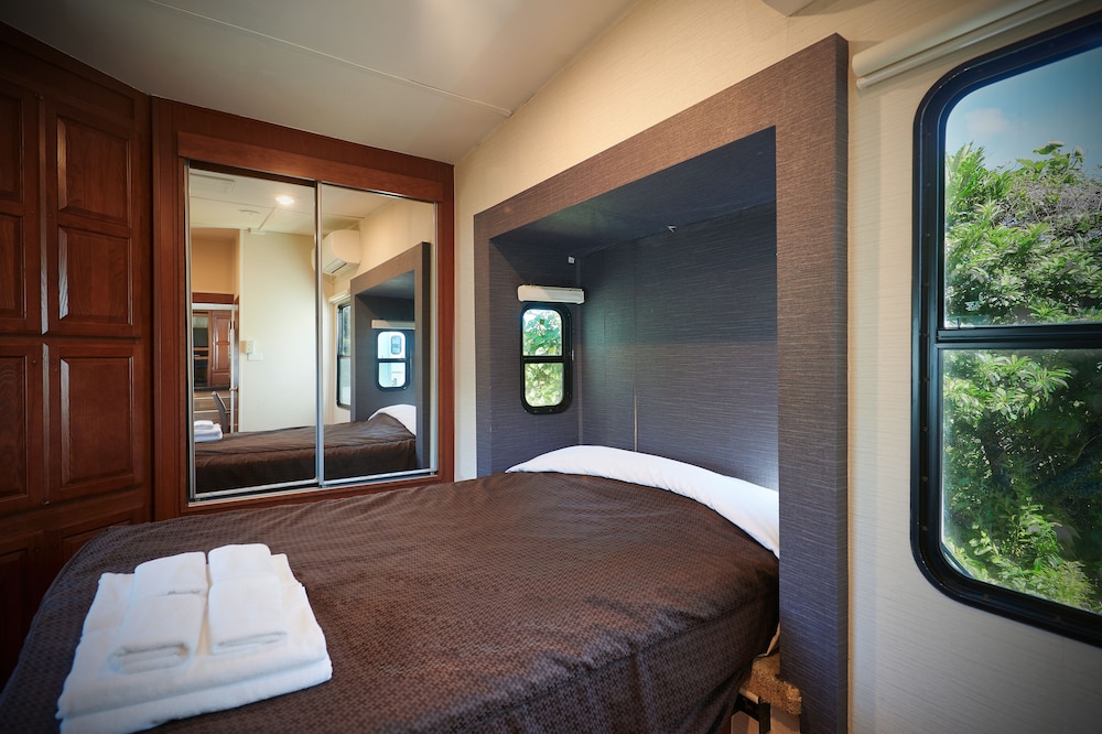 Deluxe Triple Room photo 1
