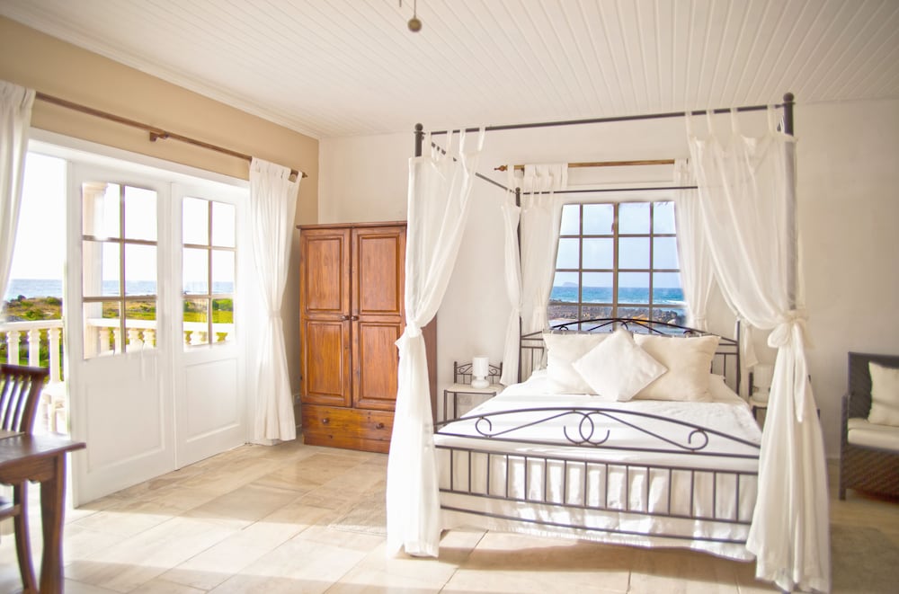 Suite, Beach View, Ground Floor photo 3
