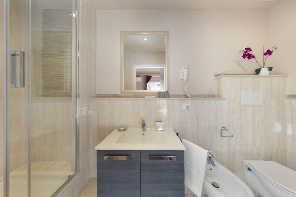 Standard Double or Twin Room (external private bathroom) photo 2