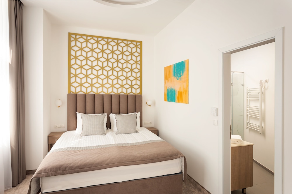 Grand Suite - Photo 1