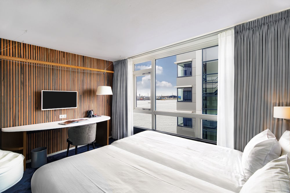 Standard Double or Twin Room, River View (Matroos) - Photo 1