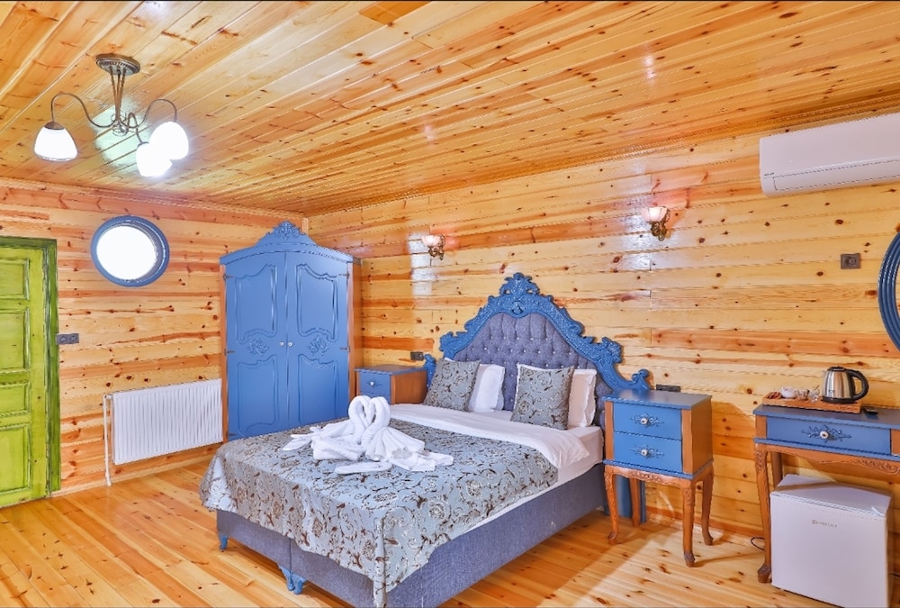 SOMINELI JAKUZILI BUNGALOW ODA photo 3