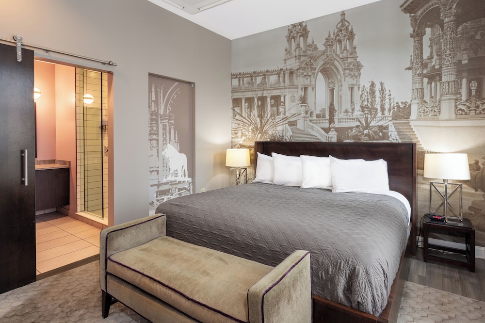 Suite, 1 King Bed, Non Smoking