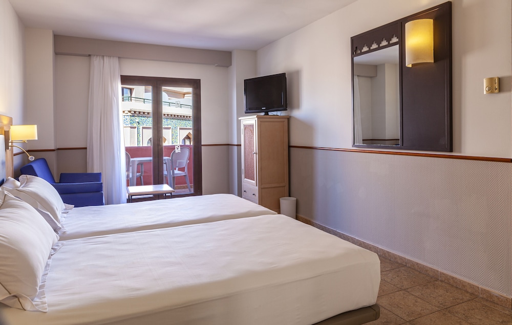 Double Room - Photo 5