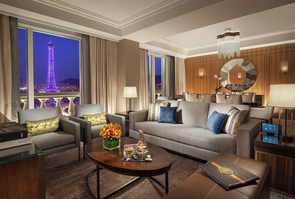 Marseille Premier Suite King photo 3