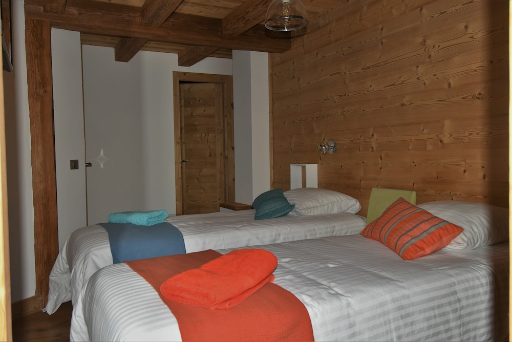 Double Room (Mont Blanc) photo 2