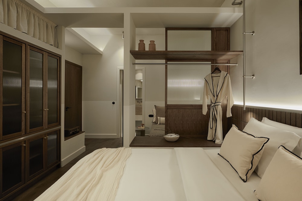 Large Room photo 1