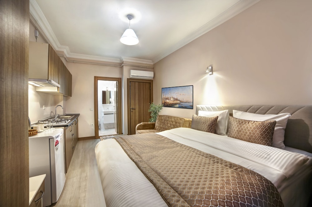 Standard Double Room photo 3