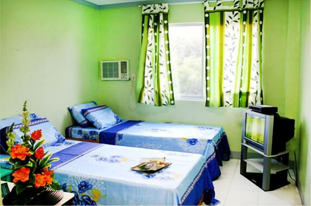 Family Room (B) - Photo 1