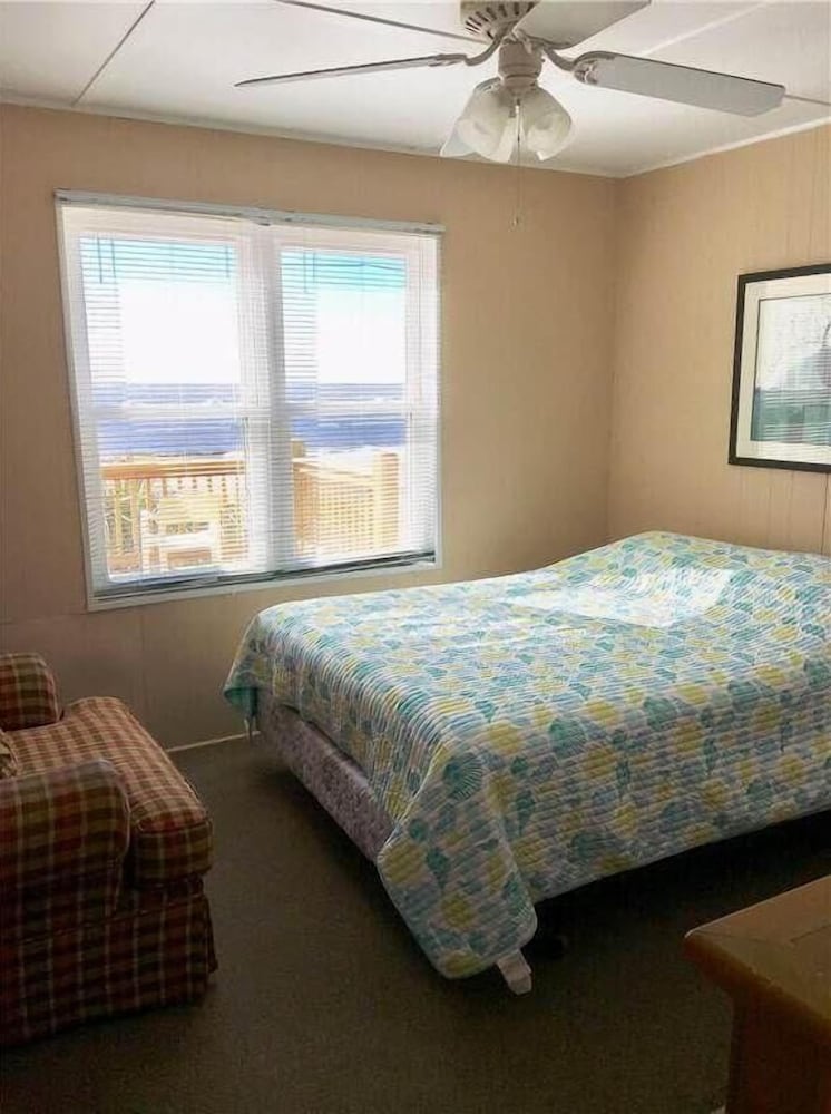House, Multiple Beds (Beach Retreat) photo 3