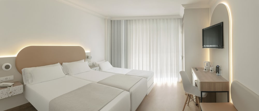 Room, Terrace, City View (Dream, 2 Adults + 1 Child)