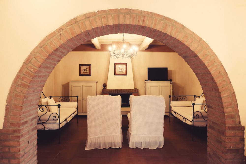 Grand Apartment, 2 Bedrooms
