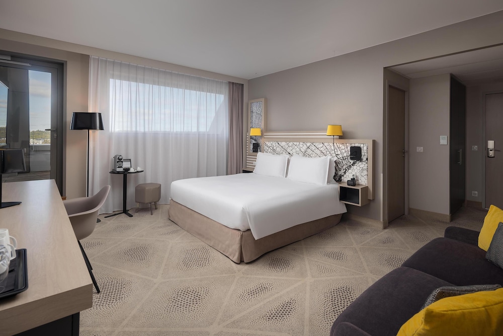 Junior Suite, 1 King Bed, Terrace