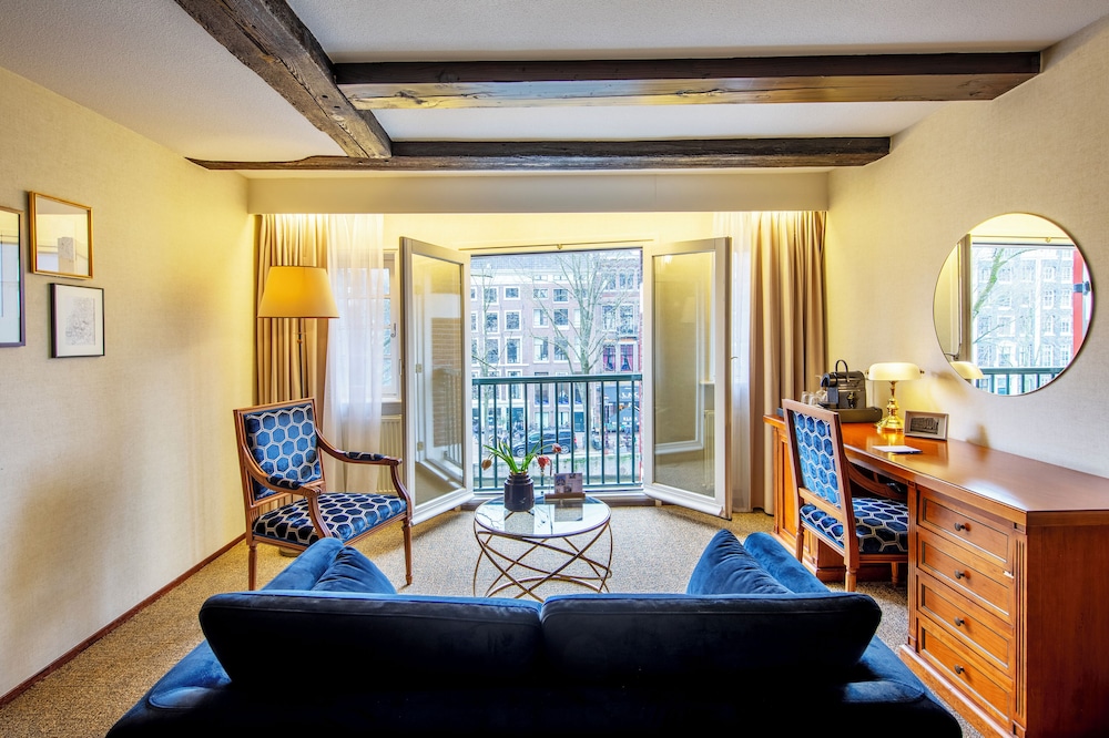 Superior Room, 1 King Bed, Canal View
