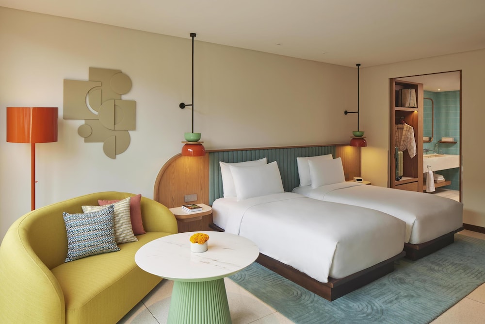 Room, 2 Twin Beds (Neighborhood View)