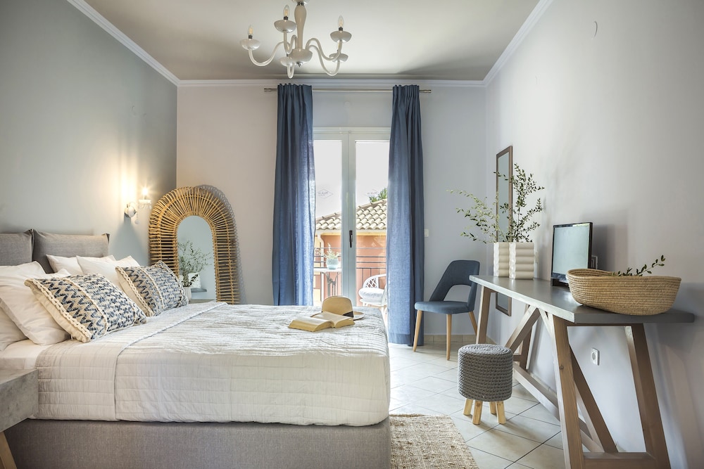 Standard Room with Garden View