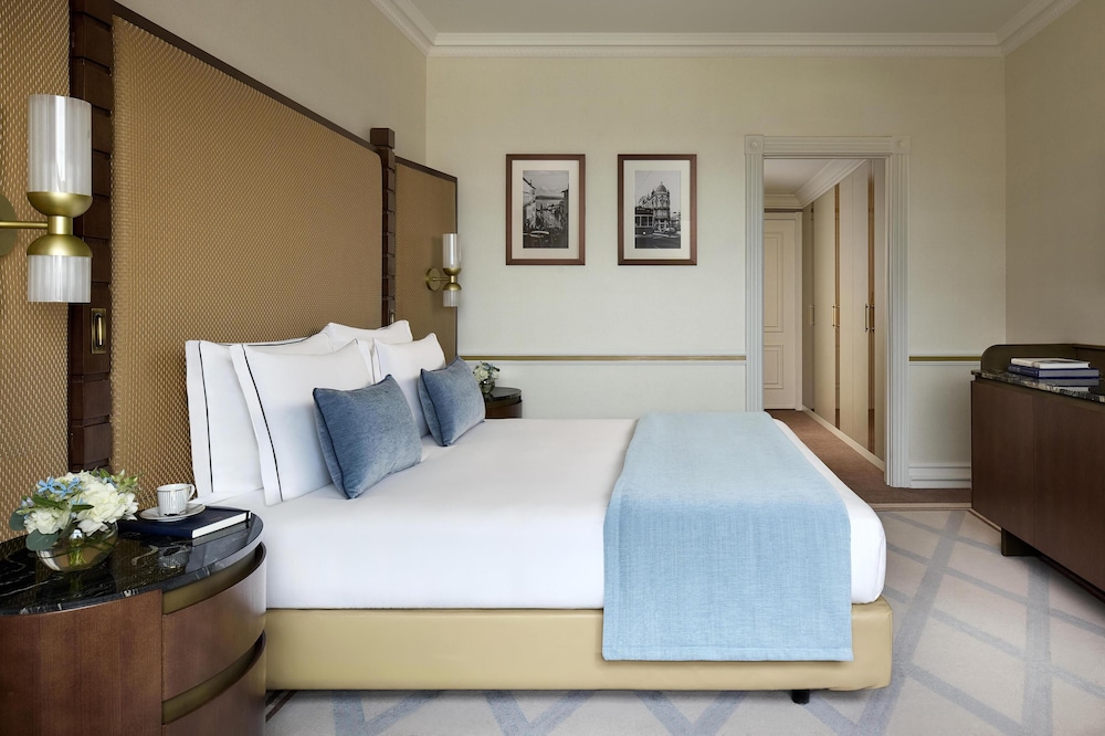 Premium Room, City View (Signature)
