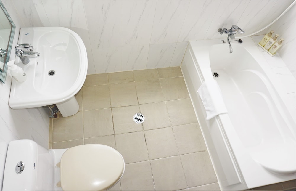 Basic Single Room, 1 Twin Bed, Non Smoking, City View photo 3