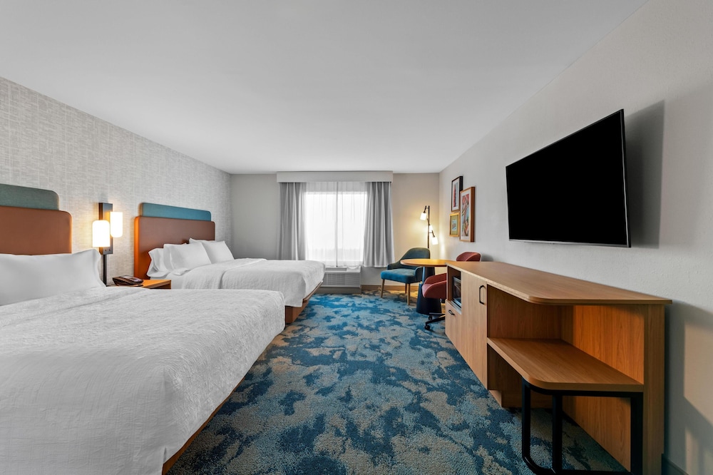 Room, 2 Queen Beds, Refrigerator