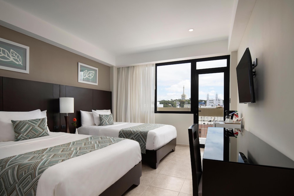 Executive Superior Room 2 Beds - Photo 1