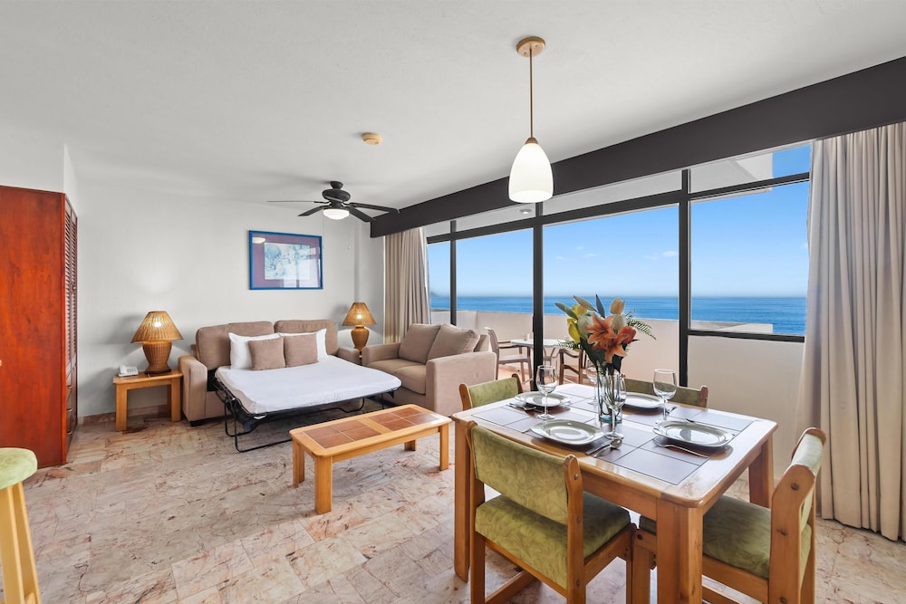 Apartment, 1 Bedroom, Balcony, Oceanfront - Photo 5