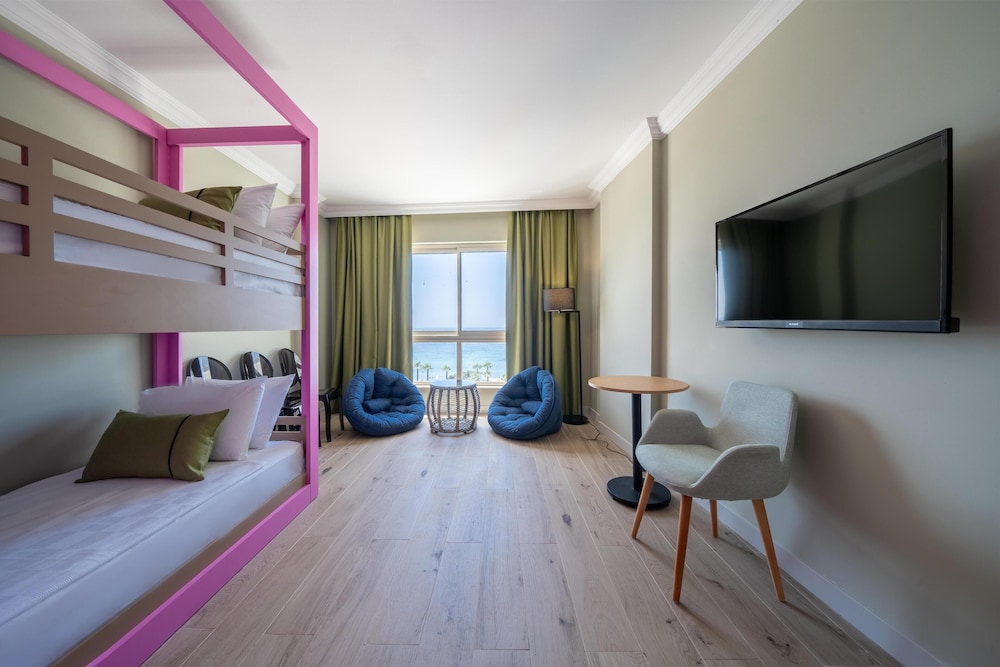 Luxury Suite photo 3