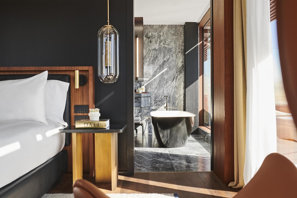 Suite, Terrace