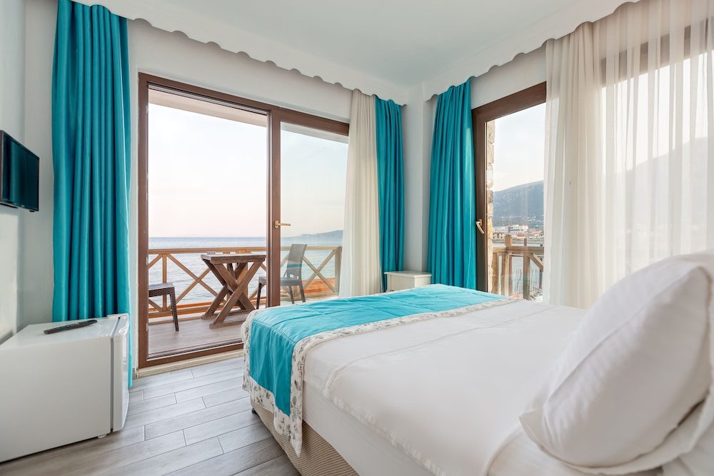 Suite, 1 Bedroom, Sea View photo 3