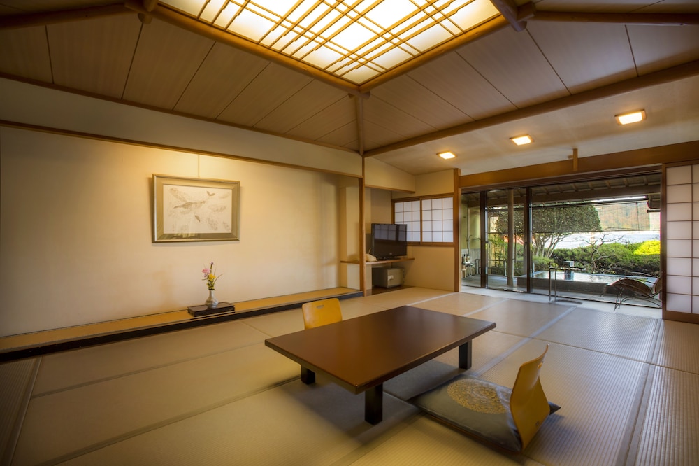 Traditional Room, Non Smoking, Bathtub (42㎡) photo 3