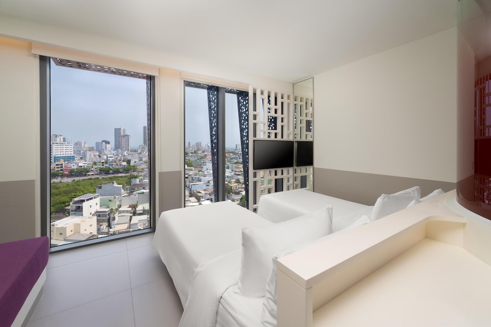 Deluxe Room, 2 Twin Beds, City View - Photo 2