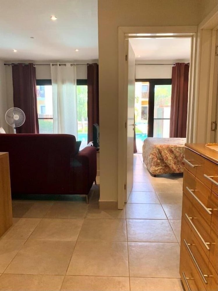 Family Apartment, 2 Bedrooms, Pool Access, Garden View (F1)