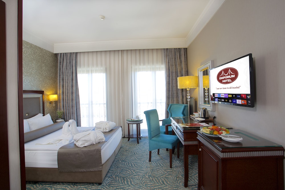 Deluxe Single Room, 1 King Bed photo 2