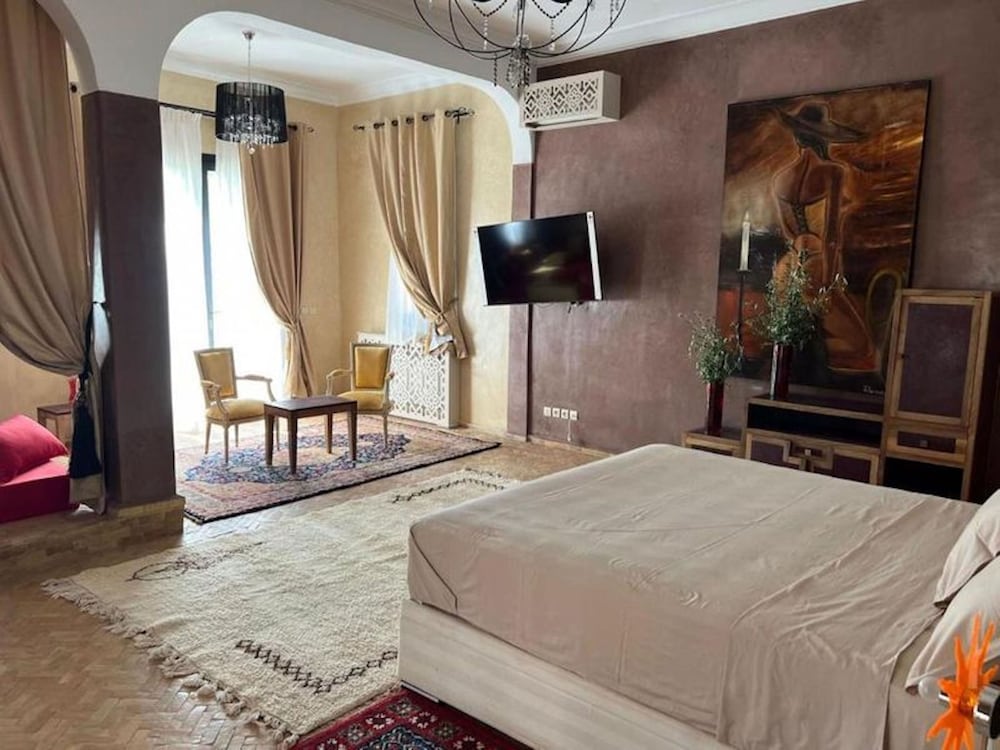 Villa, 6 Bedrooms, Smoking, Private Pool