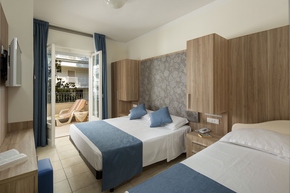 Superior Double Room, Balcony (Matrimoniale,letto a castello)