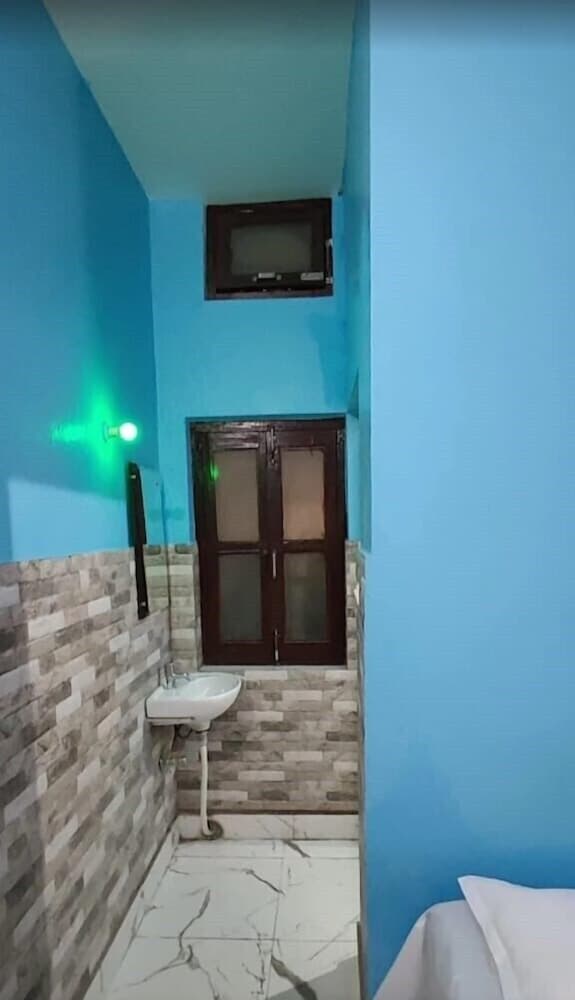 Basic Double Room - Photo 2