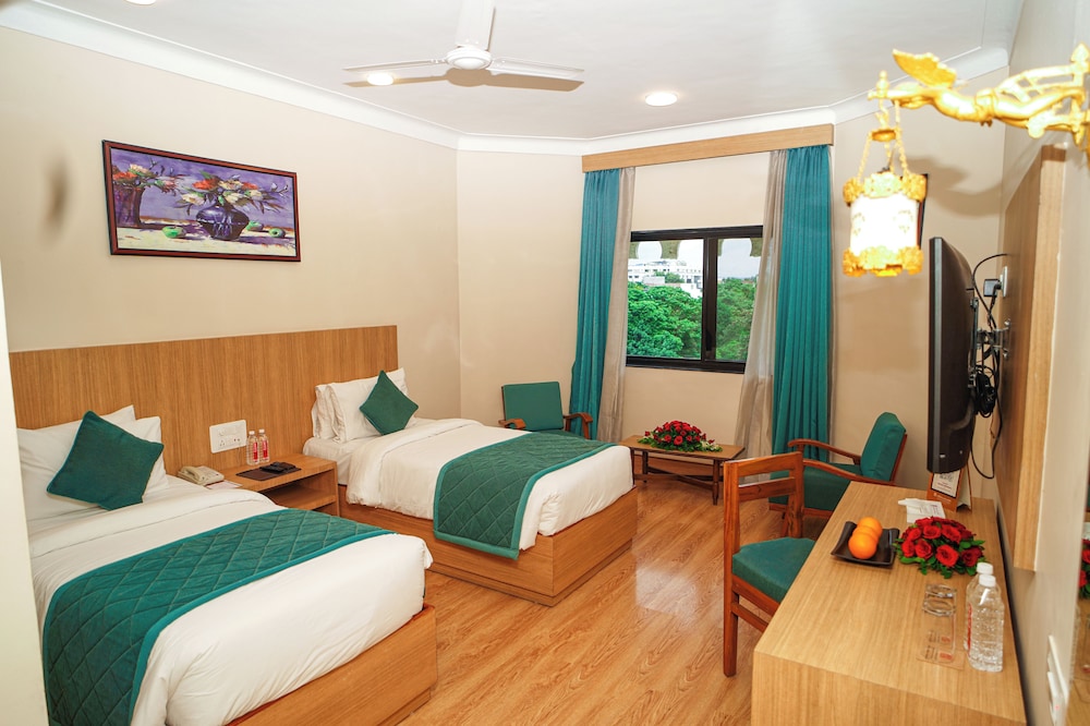 Executive Room Twin Bed - Photo 5