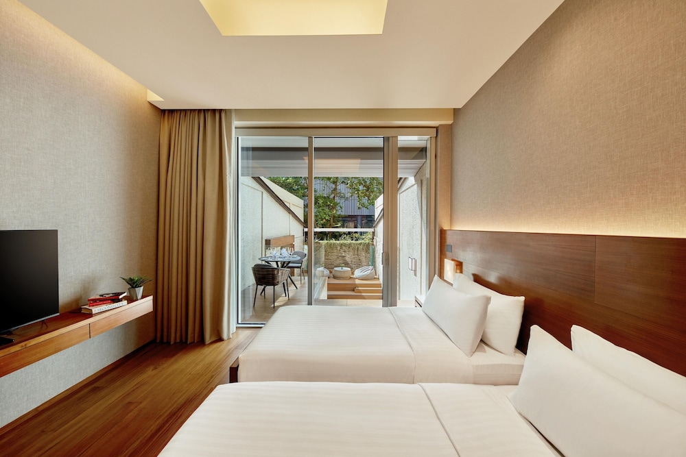 Courtyard Premier Room with $50nett Spa Credit photo 3