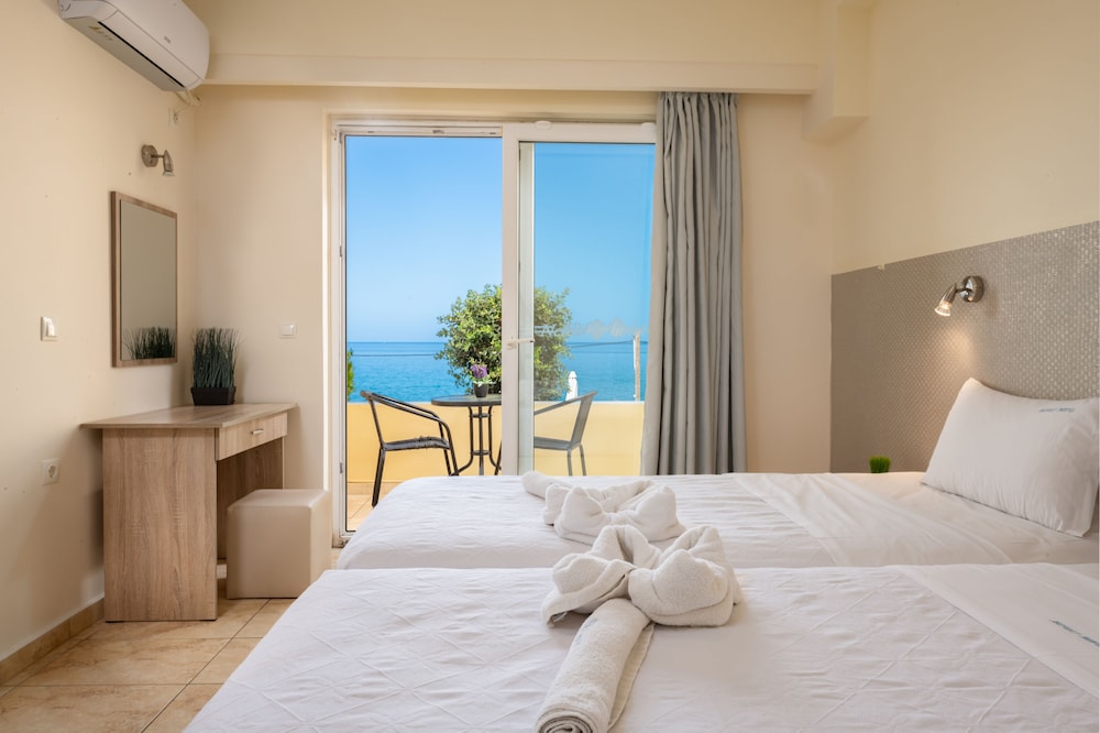 Superior Twin Room, Sea View