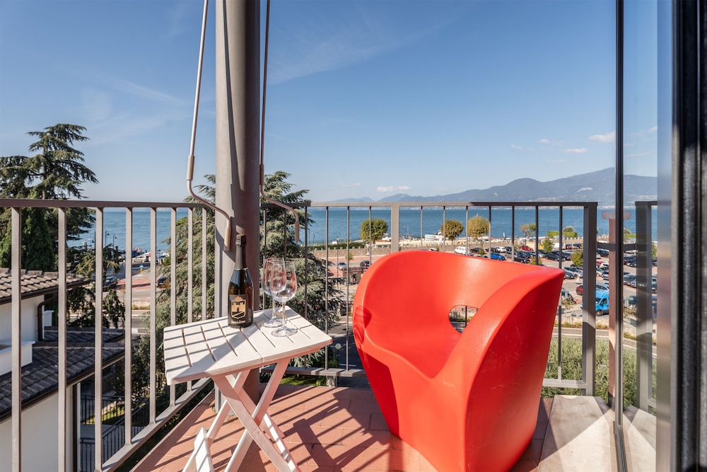 Elite Double or Twin Room, Lake View, photo 6