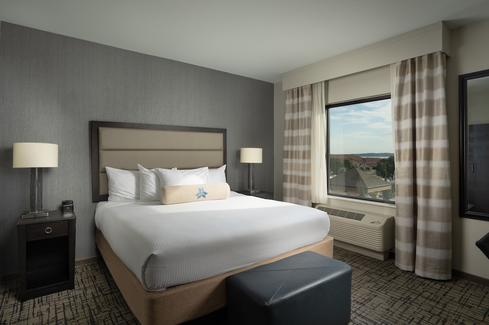Standard Room, 1 Queen Bed, Accessible, Refrigerator (Accesible Double Queen) photo 1