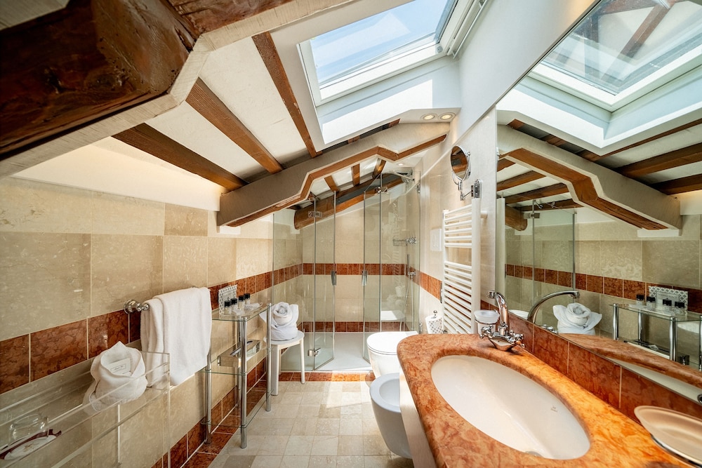 Panoramic Double Room, City View photo 3