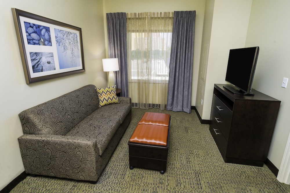 Suite, 1 Bedroom, Kitchen - Photo 9