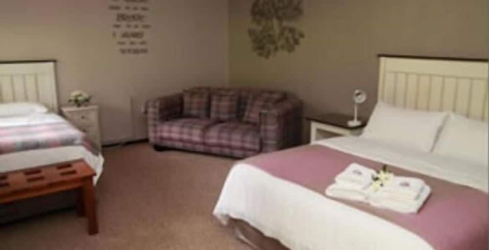 Room number 5 photo 1