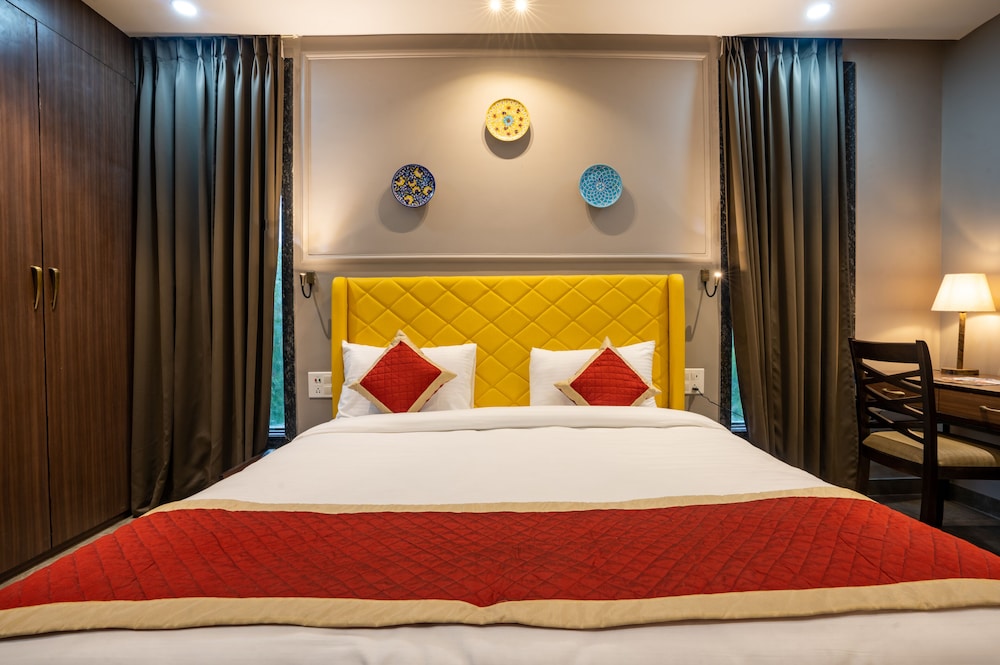 Deluxe Room - Photo 6