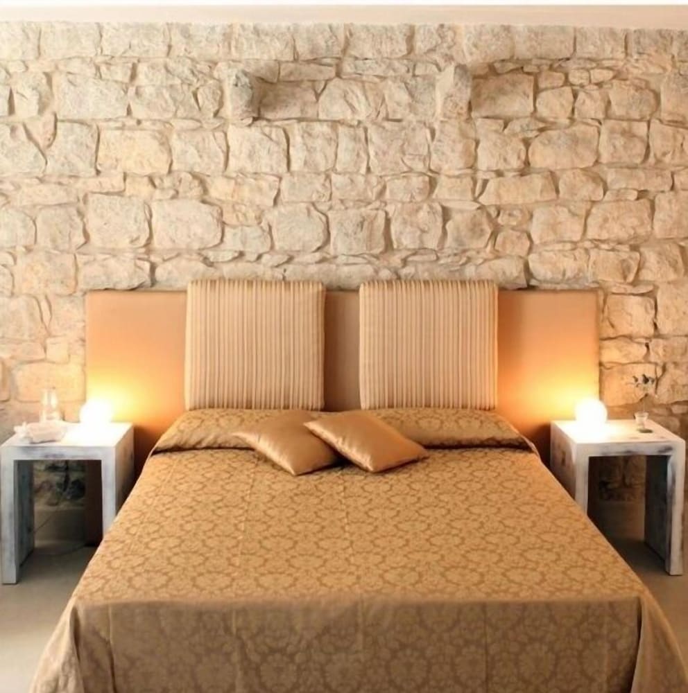Superior Triple Room photo 3