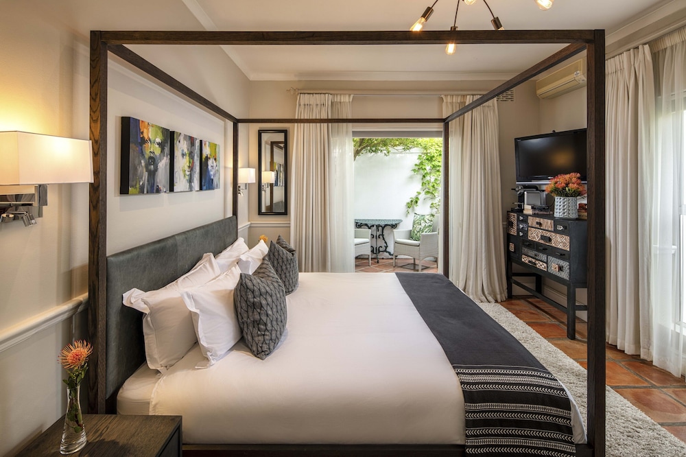 Hotel Room 2