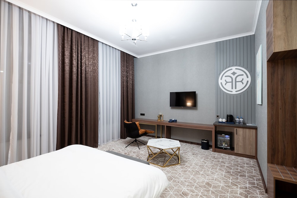 Deluxe Double Room - Photo 2