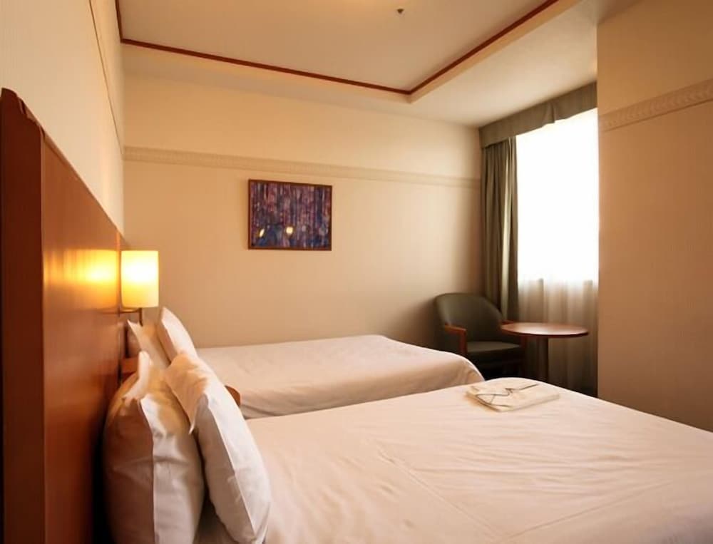 Twin Room - Photo 5
